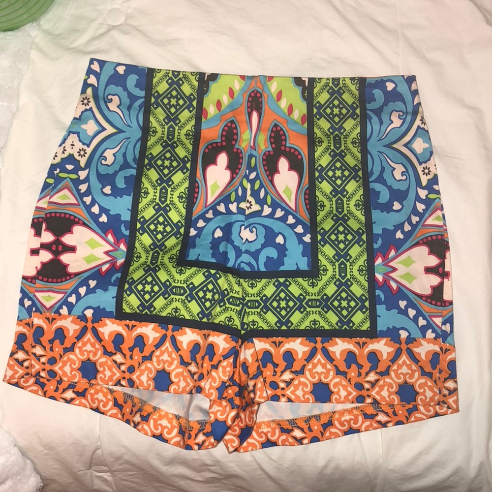 colorful pattern boutique shorts